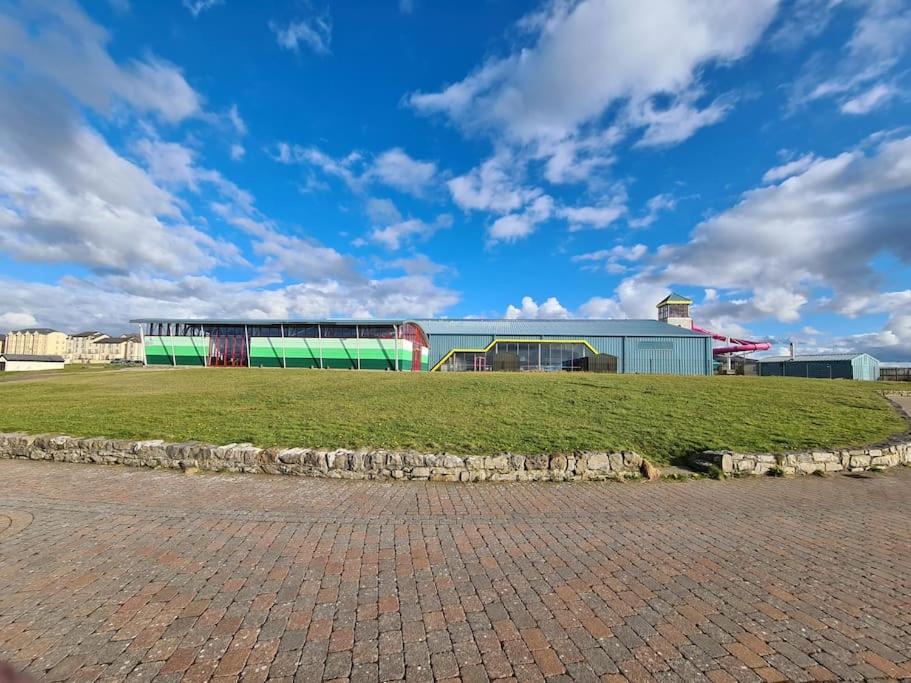 Bundoran Seaside Stays House - Wifi, Large Spacious Home エクステリア 写真