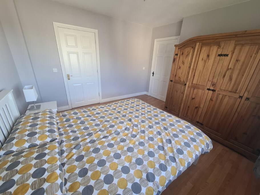 Bundoran Seaside Stays House - Wifi, Large Spacious Home エクステリア 写真